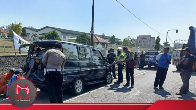 5 Kendaraan Terlibat Kecelakaan Di Pasuruan 2 Orang Tewas