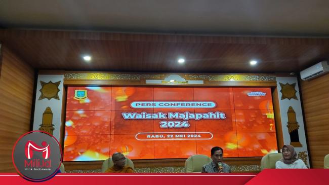 Festival Ribuan Lampion Waisak Majapahit 2024 Lintas Agama Digelar Di