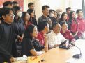 Mahasiswa UPN Kunker ke DPRD Surabaya, Amelia: Melek Politik Sangat Oke di Zaman Sekarang.