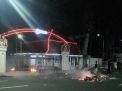 Grahadi Membara! Demo Indonesia Sekarat Berujung Ricuh