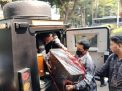 Koper Berisi 74 Kg Emas Hasil Penggeledahan di Sentul Dibawa ke Polda Metro Jaya