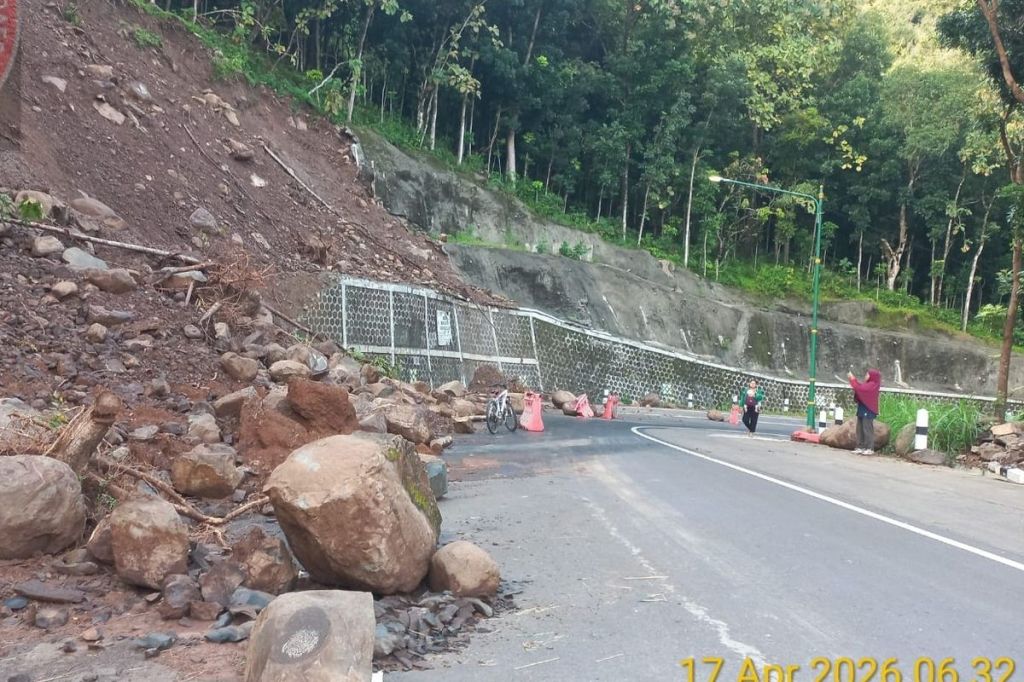 Longsor Susulan Tutup 70 Persen Jalan Baru Clongop, Akses Gedangsari–Klaten Diberlakukan Buka Tutup