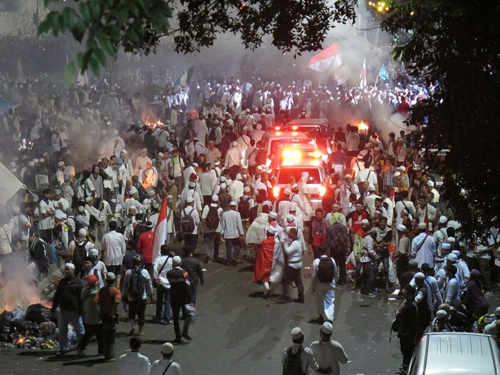 4 November 8 Tahun Lalu, Aksi 411 di Jakarta Berujung Ricuh