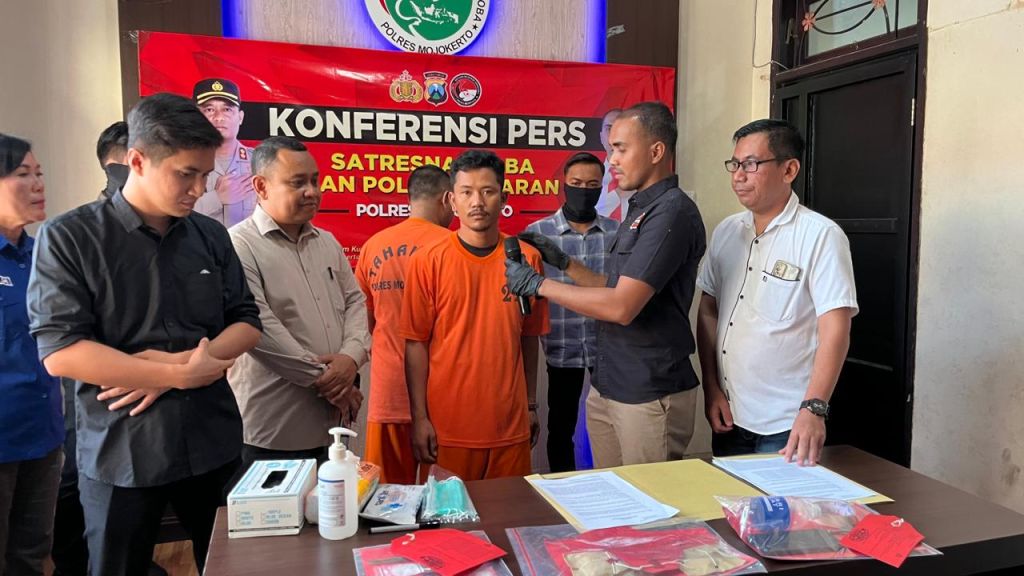 Polisi Mojokerto Gulung 3 Pengedar Sabu dan Daun Surga