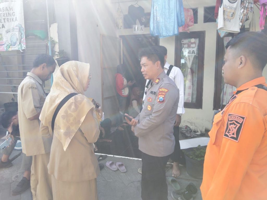 Bayi Perempuan Ditemukan di Depan Rumah Warga Surabaya, Pembuang Tinggalkan Pesan
