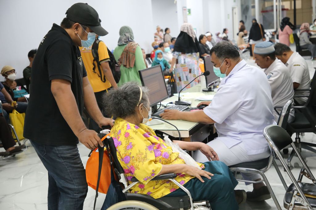 Antrean di RSUD Dr Soewandhie Sempat Terjadi, Dipicu Gangguan Sistem BPJS Kesehatan