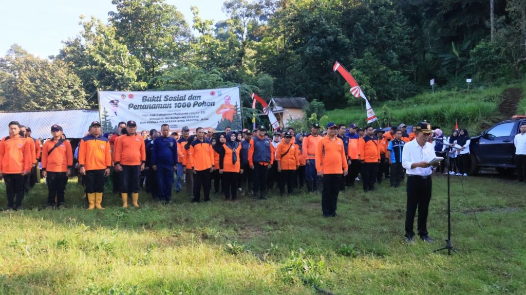 Penanaman 1.000 pohon di Gondang, sambut Hari Jadi Ke-731 Kabupaten Mojokerto