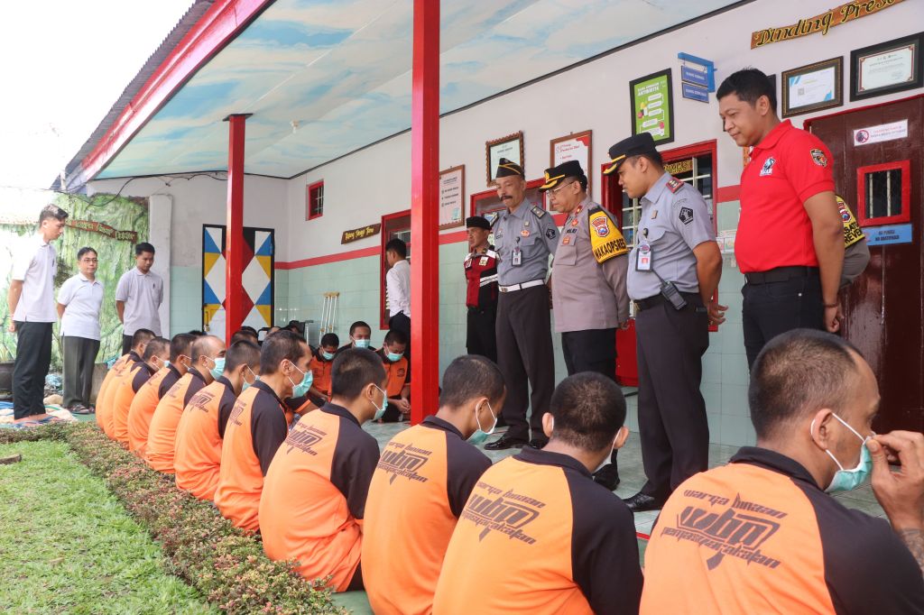 Polres Trenggalek Periksa Kesehatan Tahanan Titipan di Rutan
