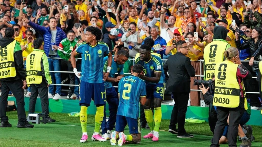 Diaz Bersinar, Kolombia Taklukkan Uzbekistan dan Puncaki Grup K