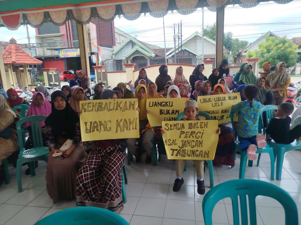Pilu Ratusan Nasabah Koperasi di Mojokerto, Tabungan Rp1,6 Miliar Tak Jelas Rimbanya