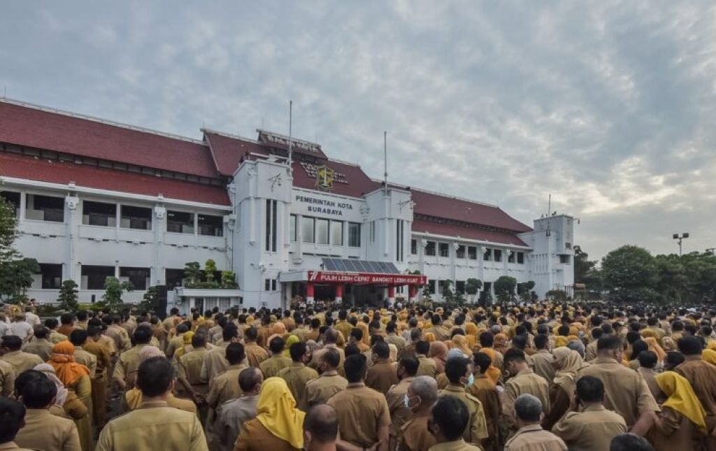 PAD Capai 50 Persen, Pemkot Surabaya Cairkan Gaji Ke-13 ASN