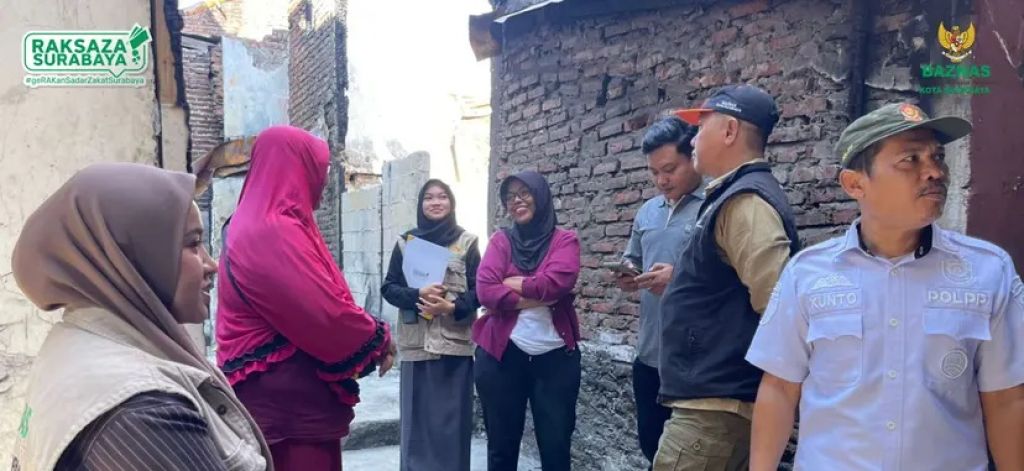 BAZNAS Surabaya Bergerak Cepat Bantu Korban Kebakaran Wonokromo, Salurkan Bantuan dan Siapkan Pemulihan Rumah