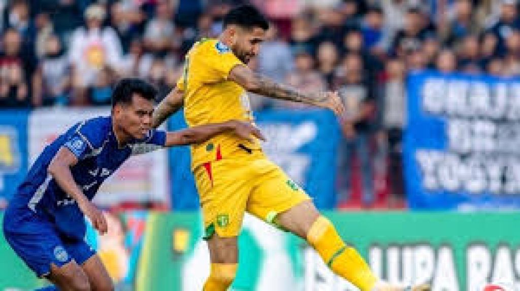 Persebaya Taklukkan PSIM 3-0, Rachmat Irianto Cetak Gol dari Lini Belakang