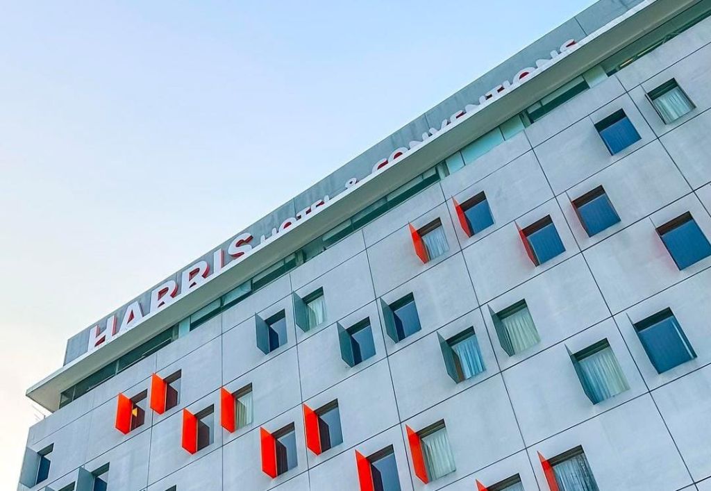 Dijadikan Alamat Travel Umroh yang Dipolisikan Jemaah, Ini Kata Harris Hotel Surabaya