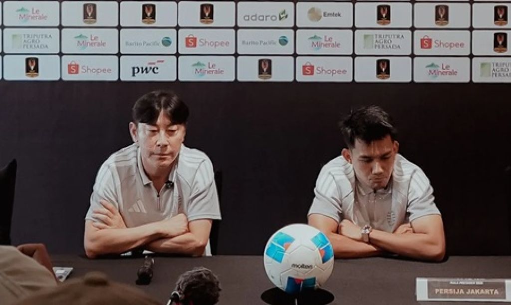 Persebaya Tantang Persija di GBT, Adu Taktik Bernardo Tavares vs Shin Tae-yong Jadi Sorotan
