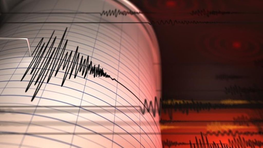 Gempa Magnitudo 5,5 Guncang Sumur Banten, Warga Panik Berhamburan Keluar Rumah