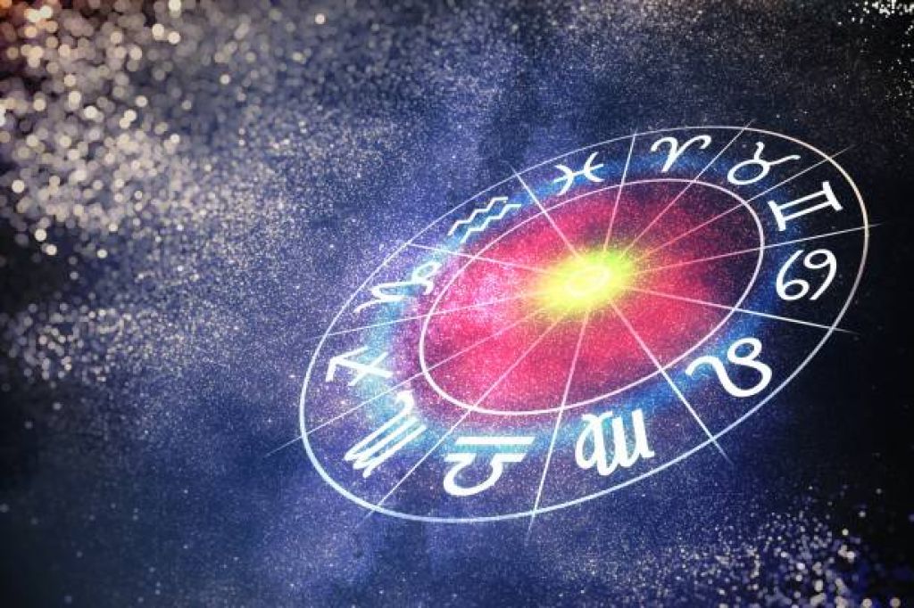 Ramalan Zodiak 25 Februari 2025: Scorpio Jomblo Segera Chat Mantanmu