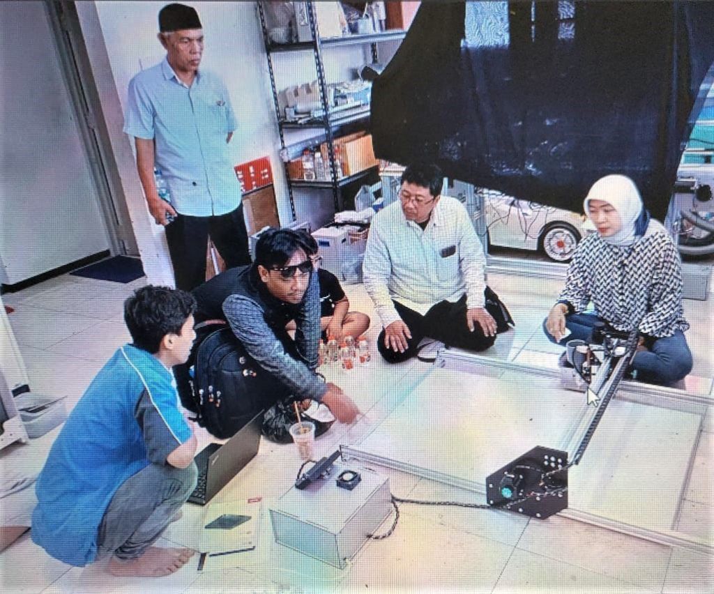 Inovasi Robot Batik PKM Unitomo-Untag Surabaya, Harapan Baru Pengrajin Batik Sidoarjo