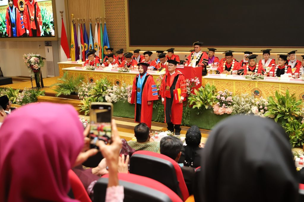 Wujud Kontribusi Akademi, Untag Surabaya Kukuhkan 2 Gubes Bidang Hukum & Teknologi