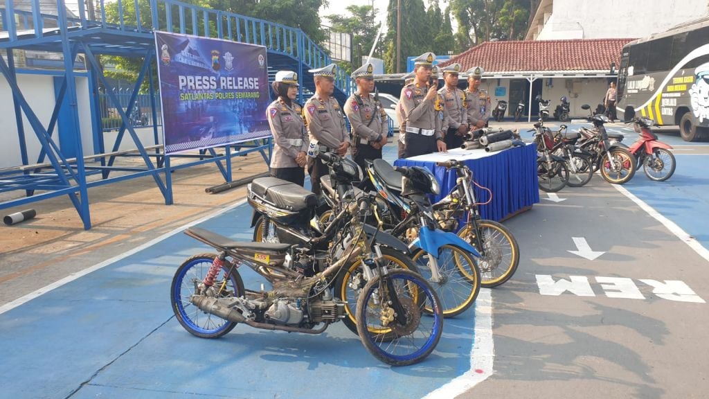 Barang bukti motor protolan.
