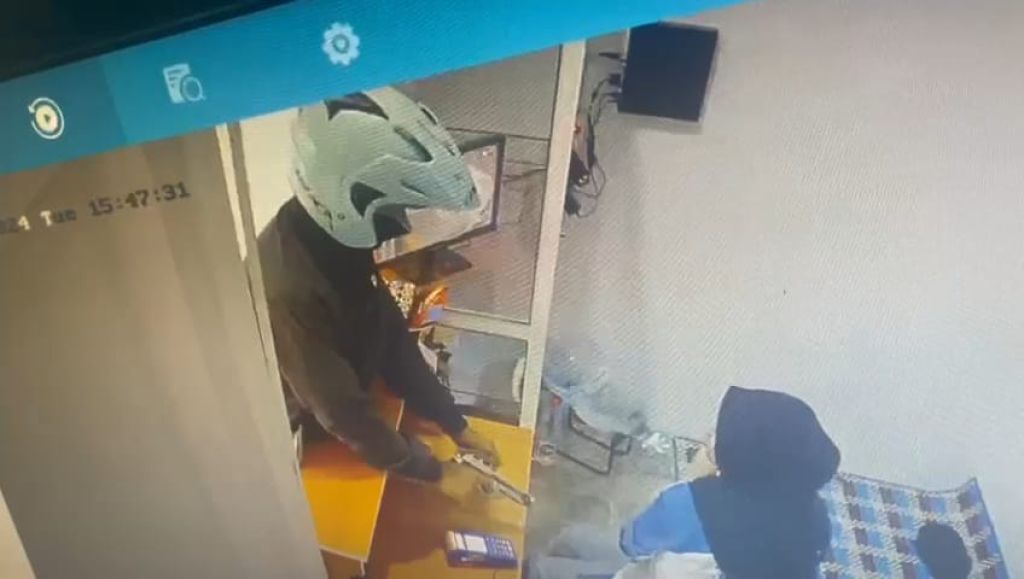 Perampok Berpistol Satroni Dua Agen BRIlink di Lamongan