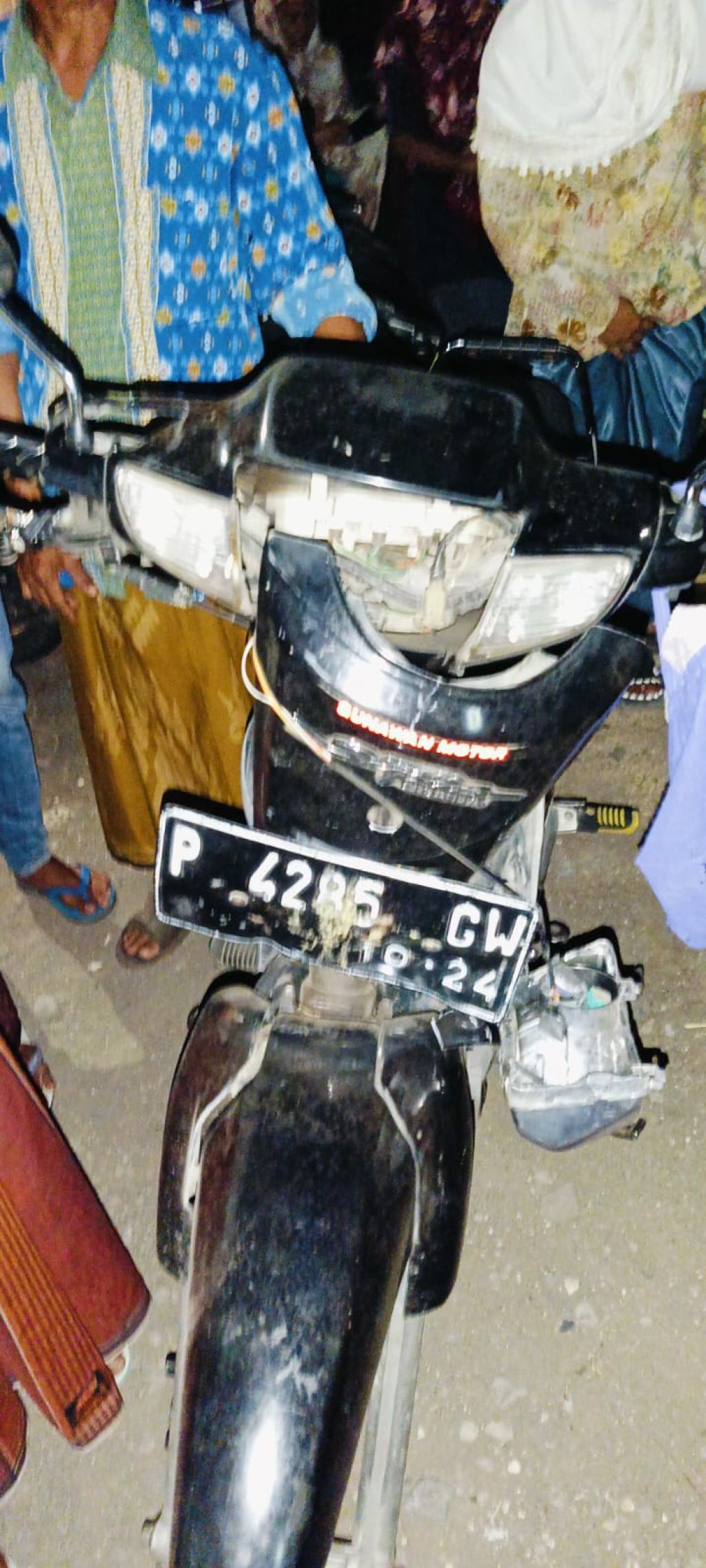 Lampu PJU Padam, Emak-emak Tewas usai Tabrak Truk Parkir di Jember
