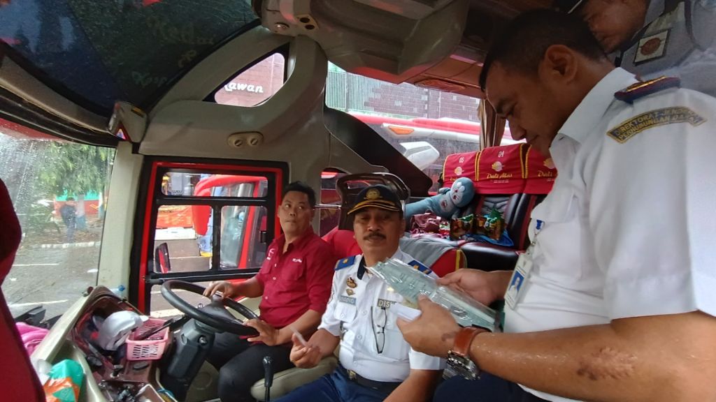 BPTD Jatim hingga Polisi Gelar Ramcek Kelaikan Bus di Wisata Cimory-Cheng Hoo