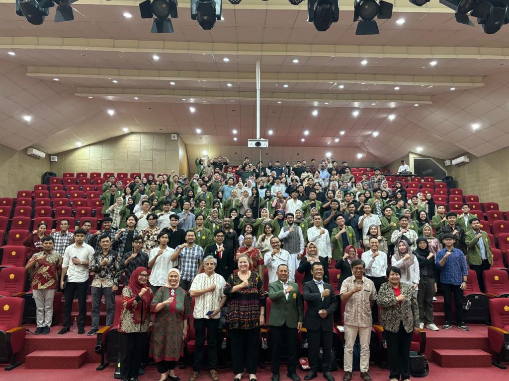 Perkuat Hubungan Bilateral Indonesia-Kuba, UPN Veteran Jatim Hadirkan 2 Dubes