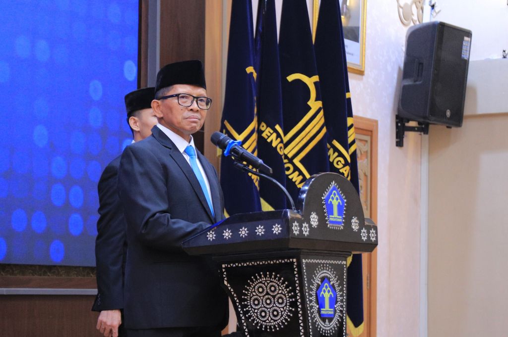 Kakanwil Kemenkumham Jatim Ambil Sumpah 61 Pejabat Notaris (Foto: Humas Kemenkumham Jatim)