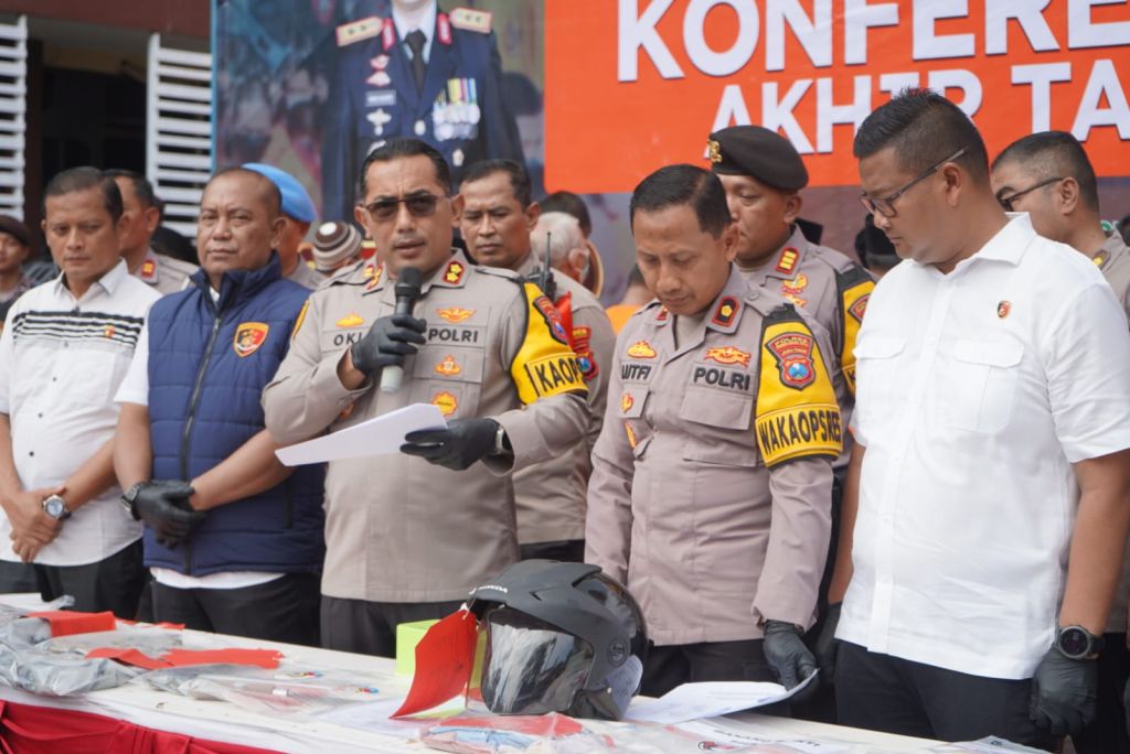 Kapolres Probolinggo Kota, AKBP Oki Ahadian Purwono memimpin pers rilis akhir Tahun 2024