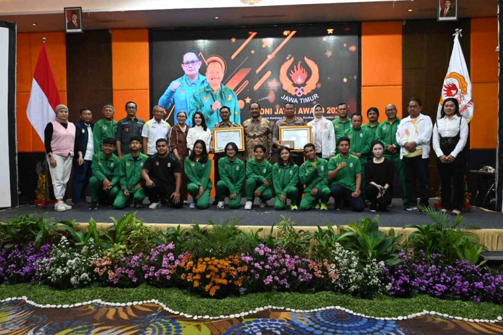 Penghargaan KONI Jatim Award 2024, sebagai bentuk apresiasi untuk prestasi insan olahraga.(Ist)