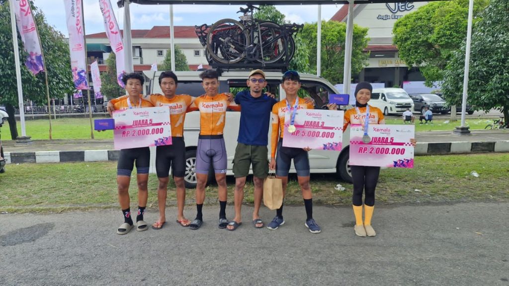 Atlet Road Bike ISSI Kota Probolinggo
