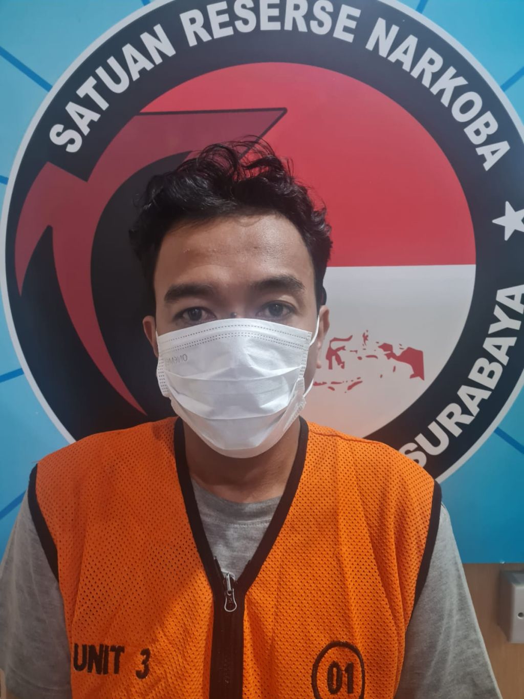 Kurir narkoba diamankan di Mapolrestabes Surabaya