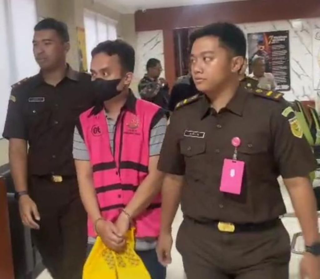 Kerja Keras Kejari Surabaya, Berhasil Amankan DPO KDRT