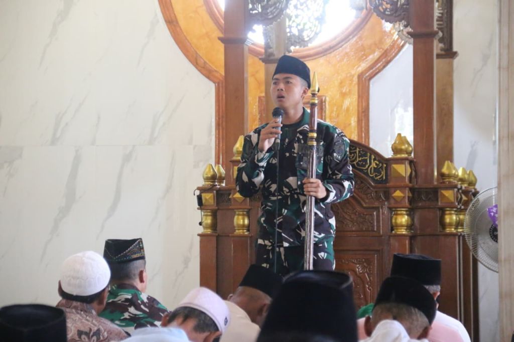 Khidmat di Balik TMMD: Prajurit Jadi Khotib dan Muazin di Masjid Desa Godo