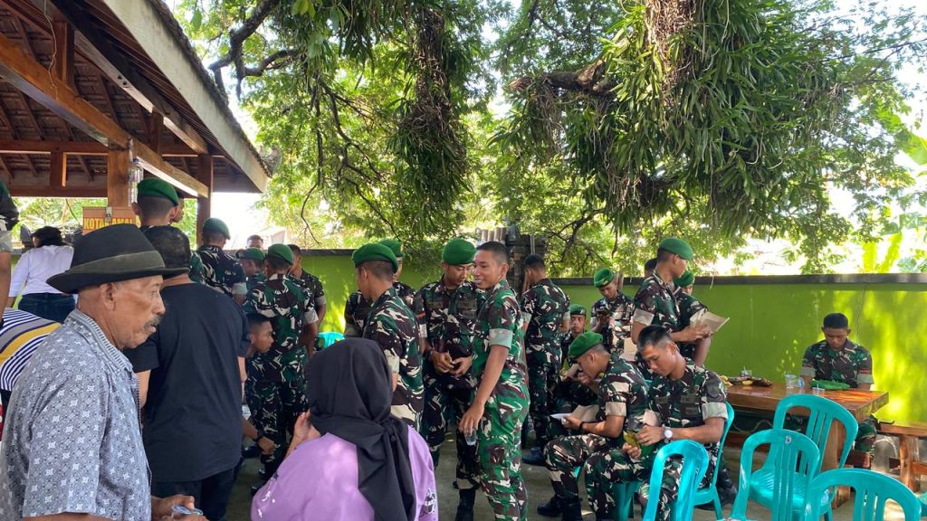 Potret Humanis Satgas TMMD di Tengah Kebersamaan Warga Desa Godo