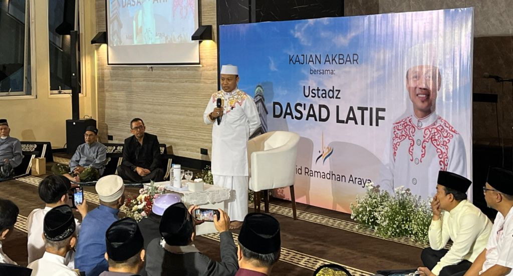 Polisi Sekaligus Guru Ngaji Memetik Hikmah Kajian Ustad Latief Untuk Memperkuat Persatuan Dan Menjaga Kamtibmas Kota Malang