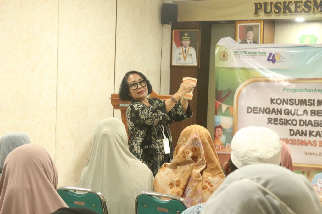 FK UWKS Edukasi Bahaya Konsumsi Kopi Bergula, Perkuat Pencegahan Diabetes Melitus dan Karies Gigi di Sumenep