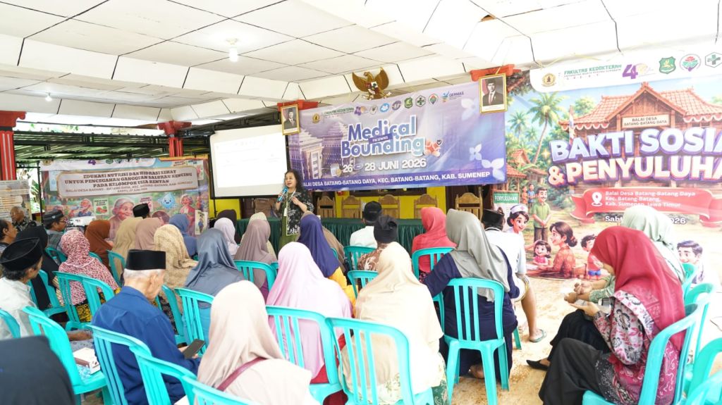 FK UWKS Edukasi Nutrisi dan Hidrasi Sehat, Warga Batang-Batang Daya Antusias Cegah Gangguan Saluran Kencing