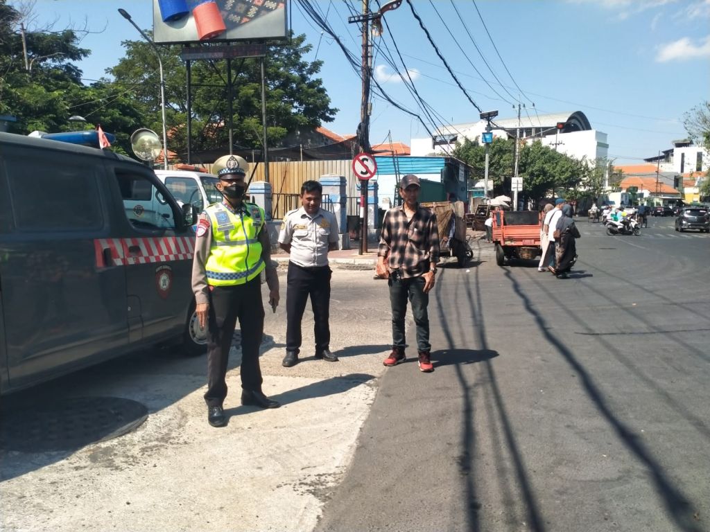 Polsek Semampir Perketat Patroli Kawasan Sunan Ampel Demi Keamanan