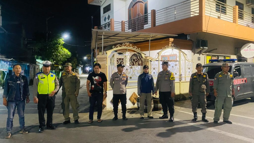 Patroli Gabungan Semampir Sasar Titik Rawan Tawuran dan Kejahatan