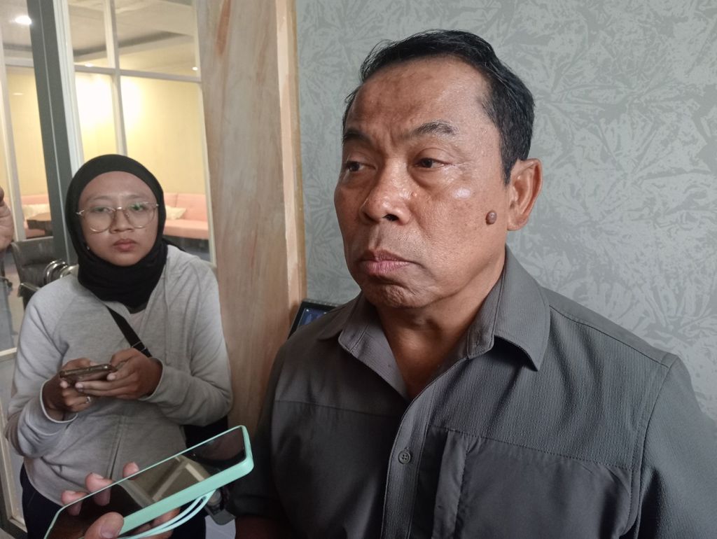 Jubir PT Granting Jaya, Agung Pramono memberikan penjelasan pada awak media (Foto: Bejo/mili.id)