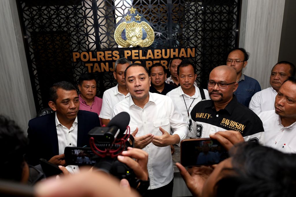 Wali Kota Surabaya, Eri Cahyadi di Mapolres Pelabuhan Tanjung Perak
