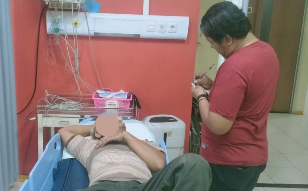 Asik Ngopi, Pria Dikeroyok OTK di Mojokerto