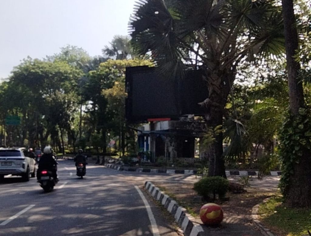 Kondisi Jalan Ahmad Yani Surabaya