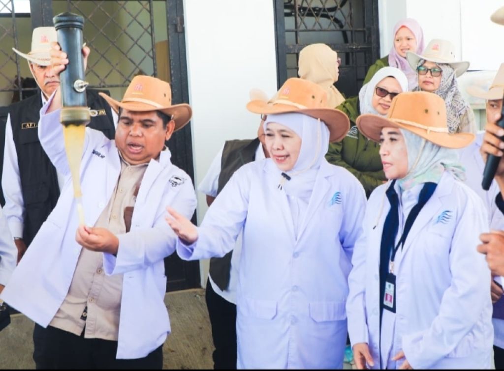 Khofifah Apresiasi BBIB Singosari, Optimistis Swasembada Daging Tercapai