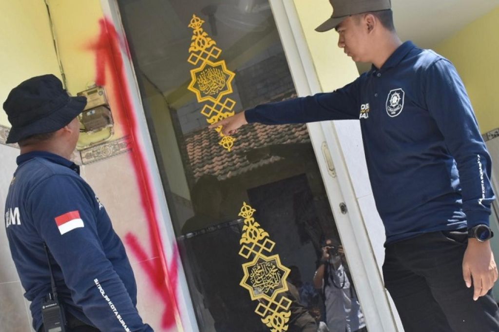 Pemkot Surabaya Tandai 54 Bangunan untuk Normalisasi Sungai Kalianak Tahap Kedua