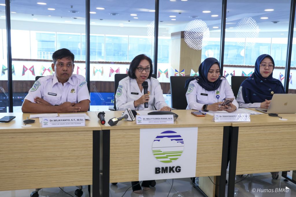 Gempa M6,7 Guncang Sulawesi Tengah, BMKG Pastikan Tidak Berpotensi Tsunami
