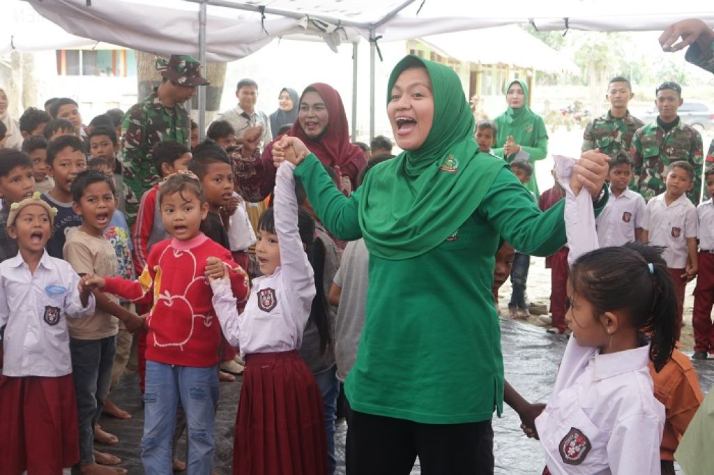 Kavaleri Hadirkan Senyum Anak Banjir Bener Meriah, Salurkan Perlengkapan Sekolah