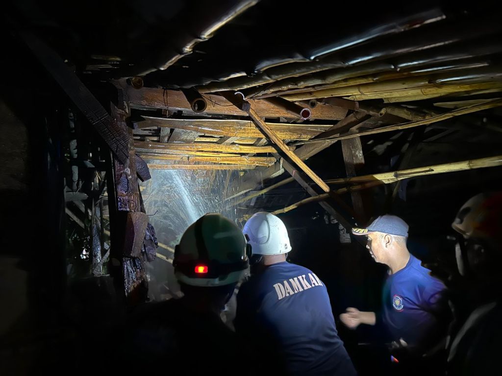 Api Produksi Terlalu Besar, Pabrik Genteng di Bondowoso Terbakar